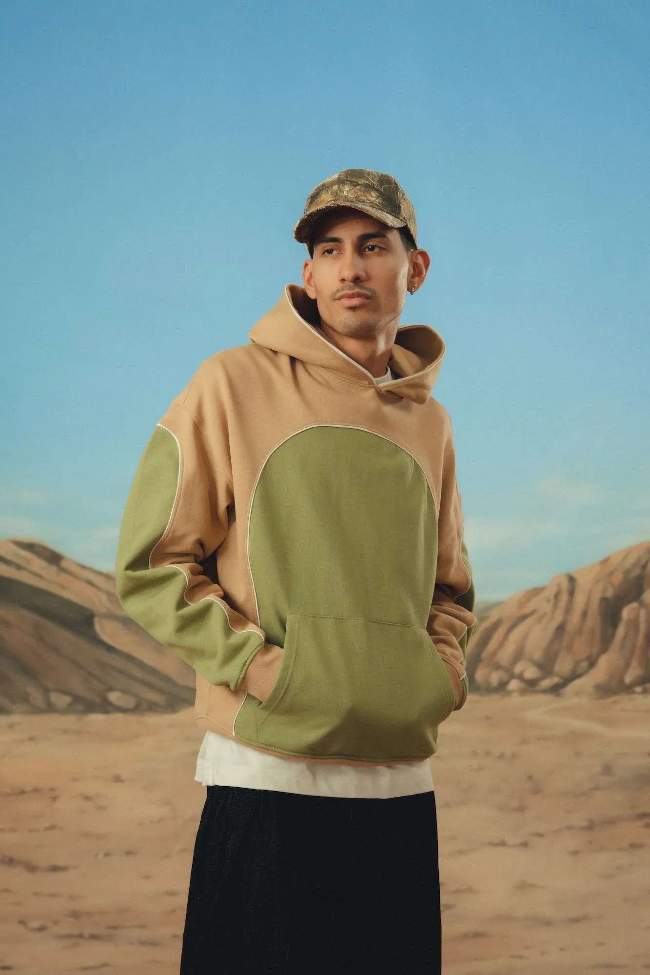 Arches Colorblocked Basic Hoodie (Moss/Wheat)