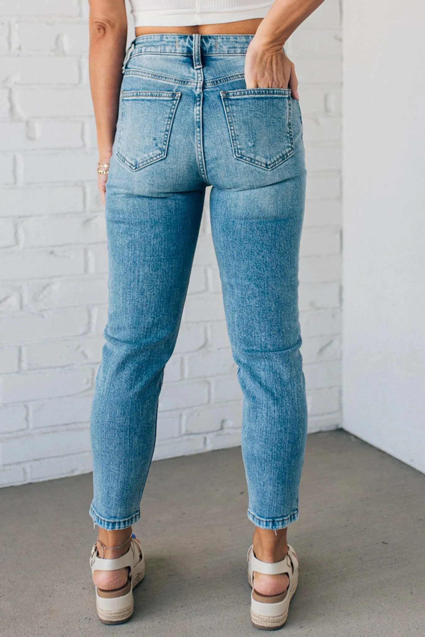 Marlo High Rise Mom Jeans