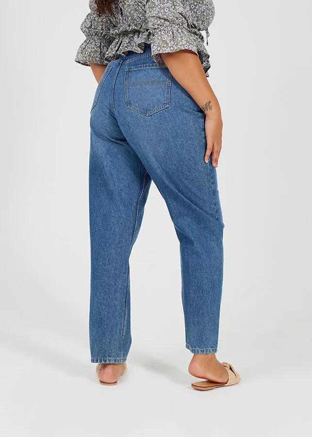 PLUS SIZE MID BLUE HIGH WAISTED MOM JEANS