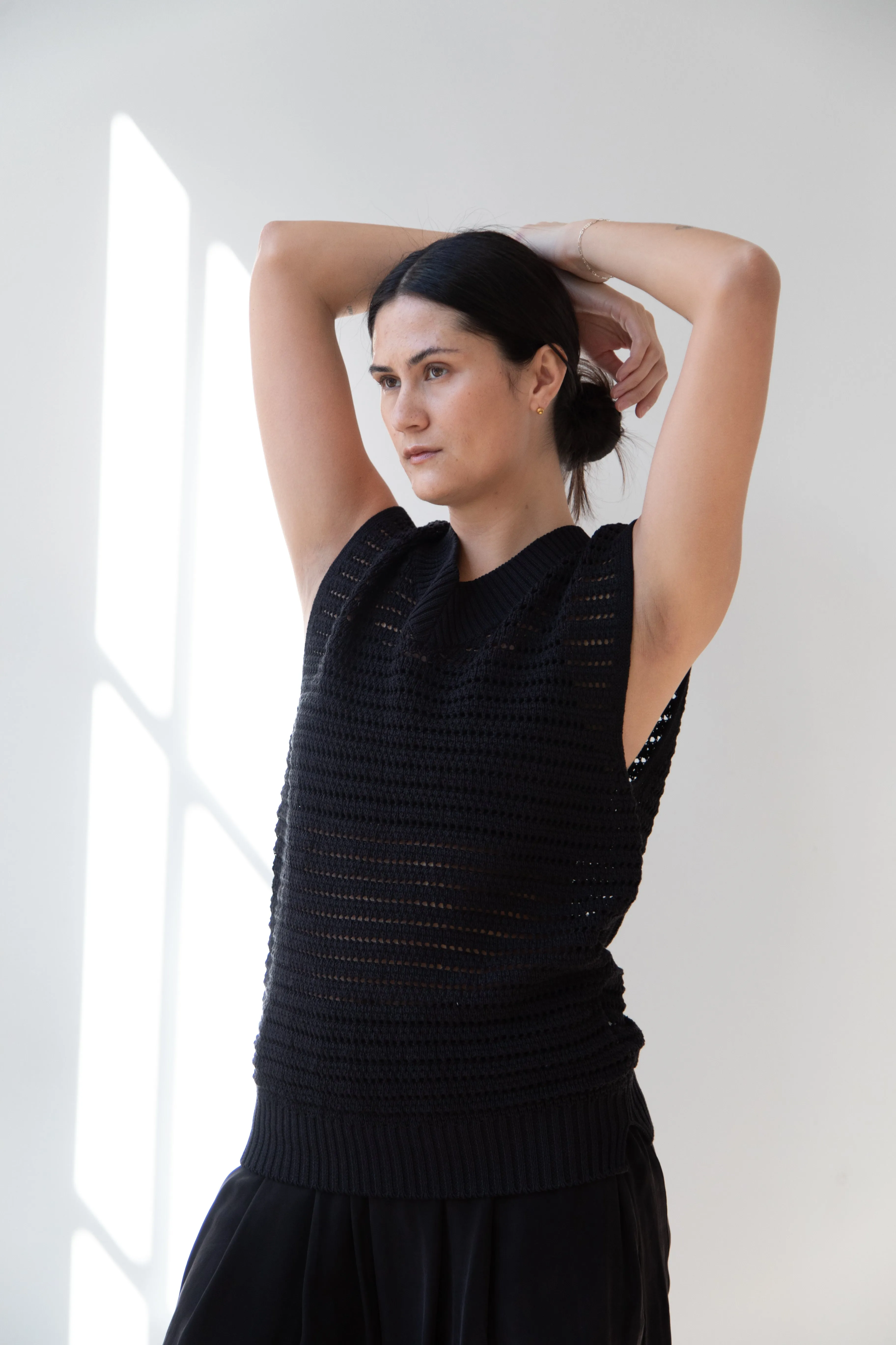 The Loom | Paper Vest in Black