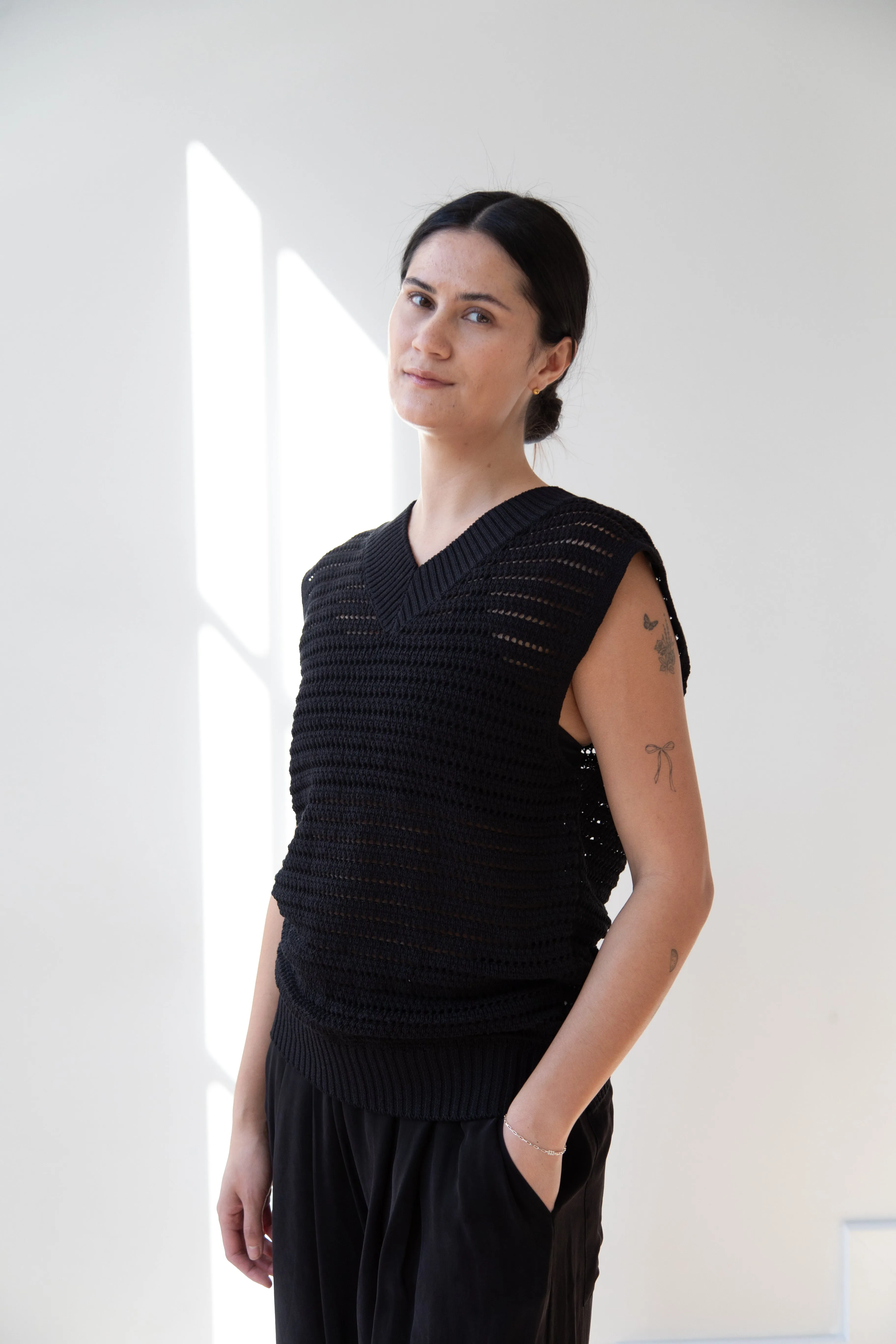The Loom | Paper Vest in Black