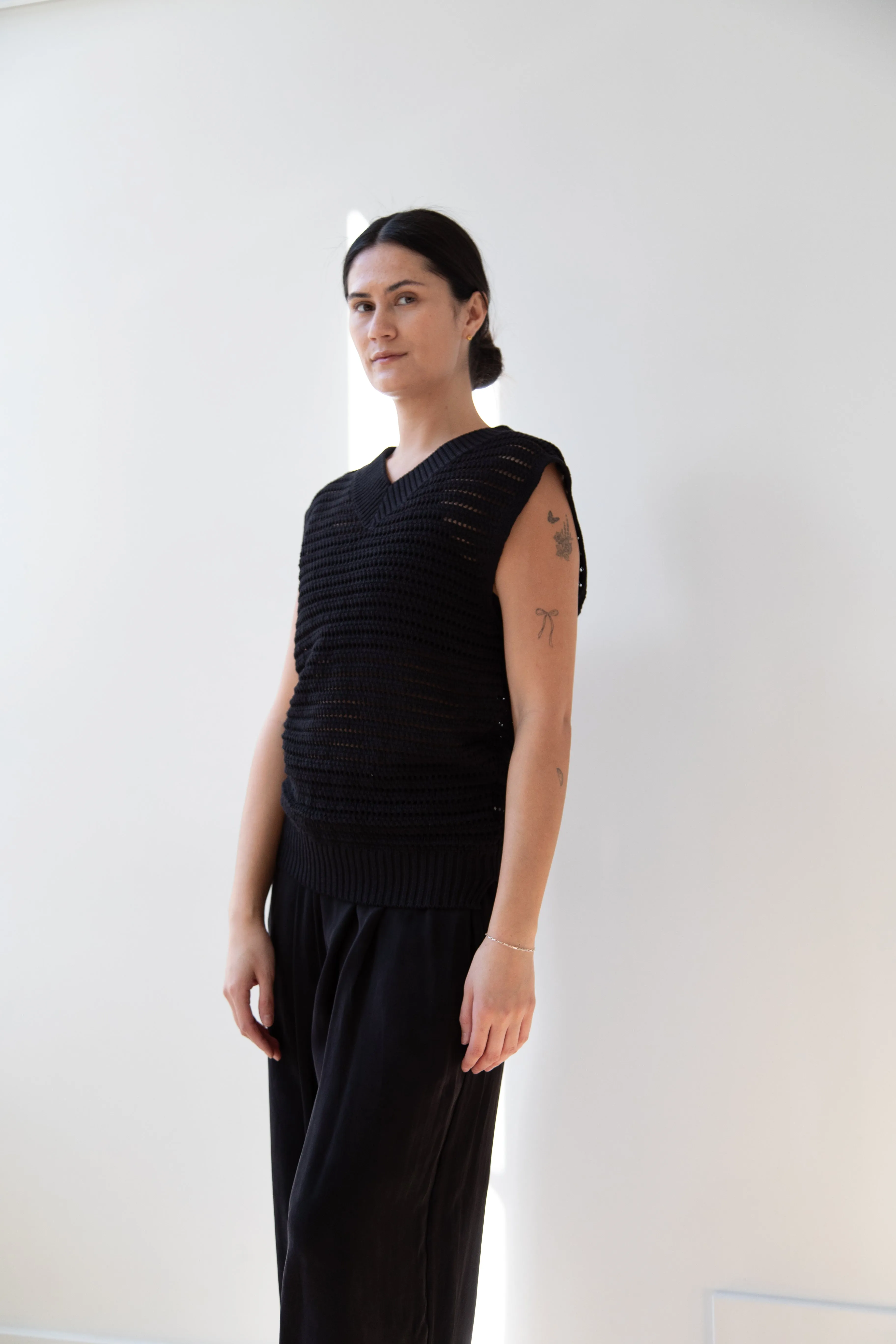 The Loom | Paper Vest in Black