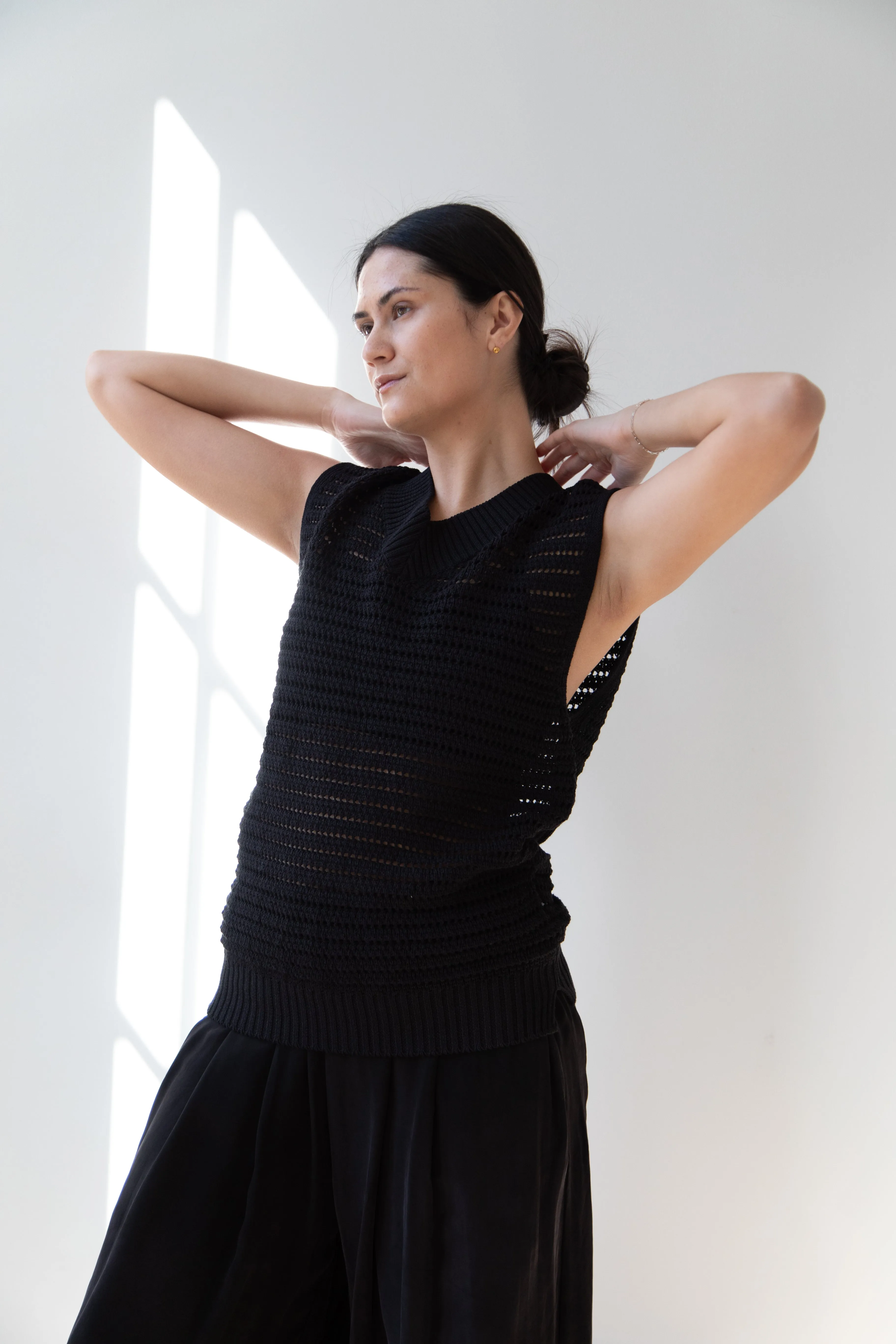 The Loom | Paper Vest in Black