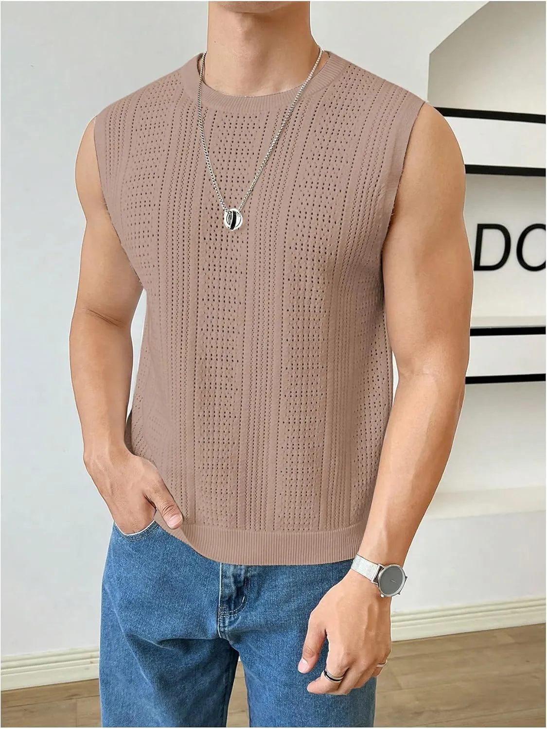 Verdusa Men's Sleeveless Round Neck Knit Tank Top Casual Sweater Vest