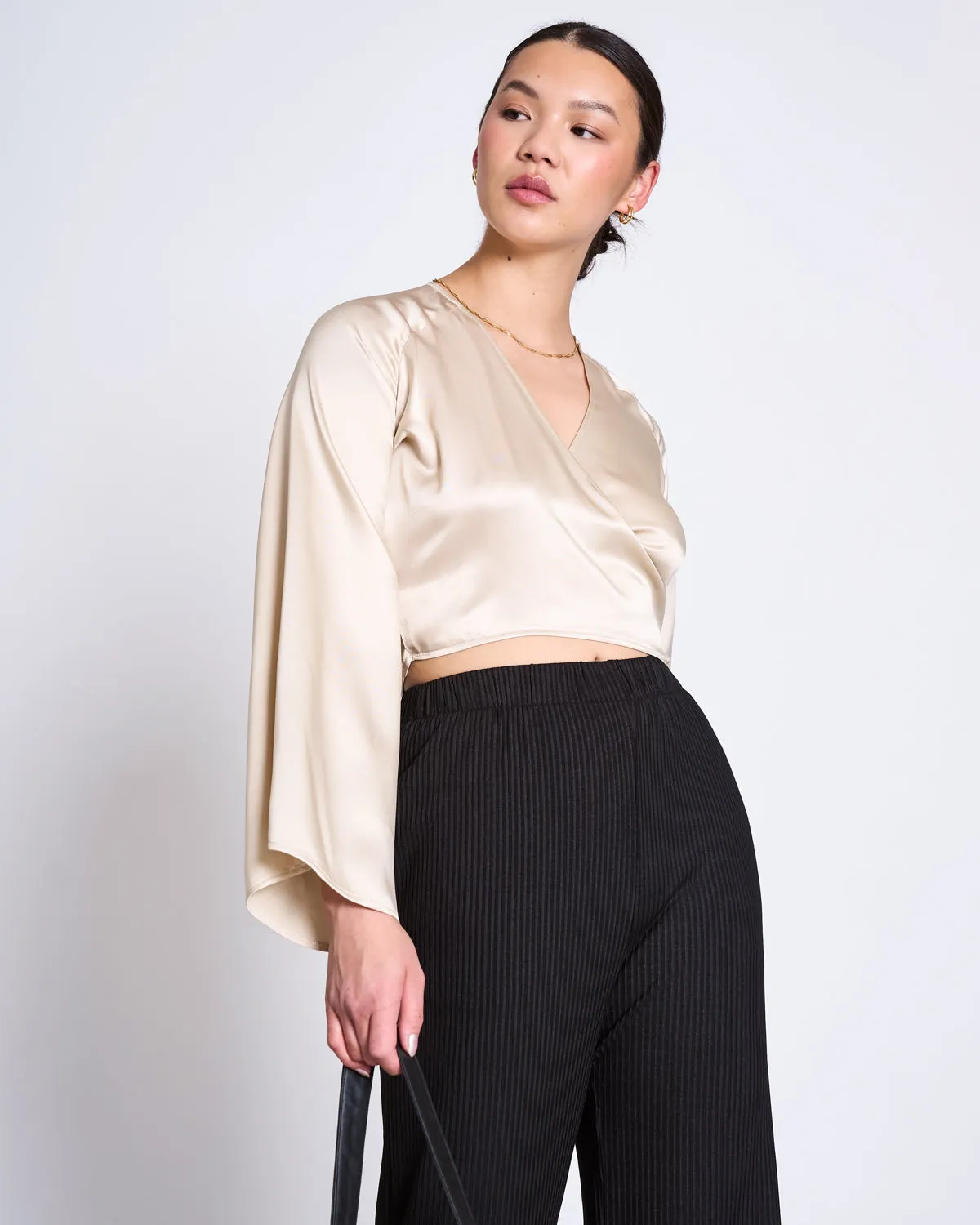 WRAP BLOUSE CARRINE IVORY