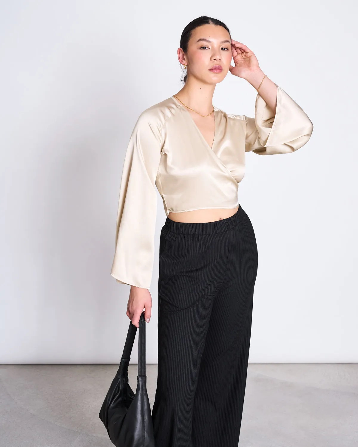WRAP BLOUSE CARRINE IVORY